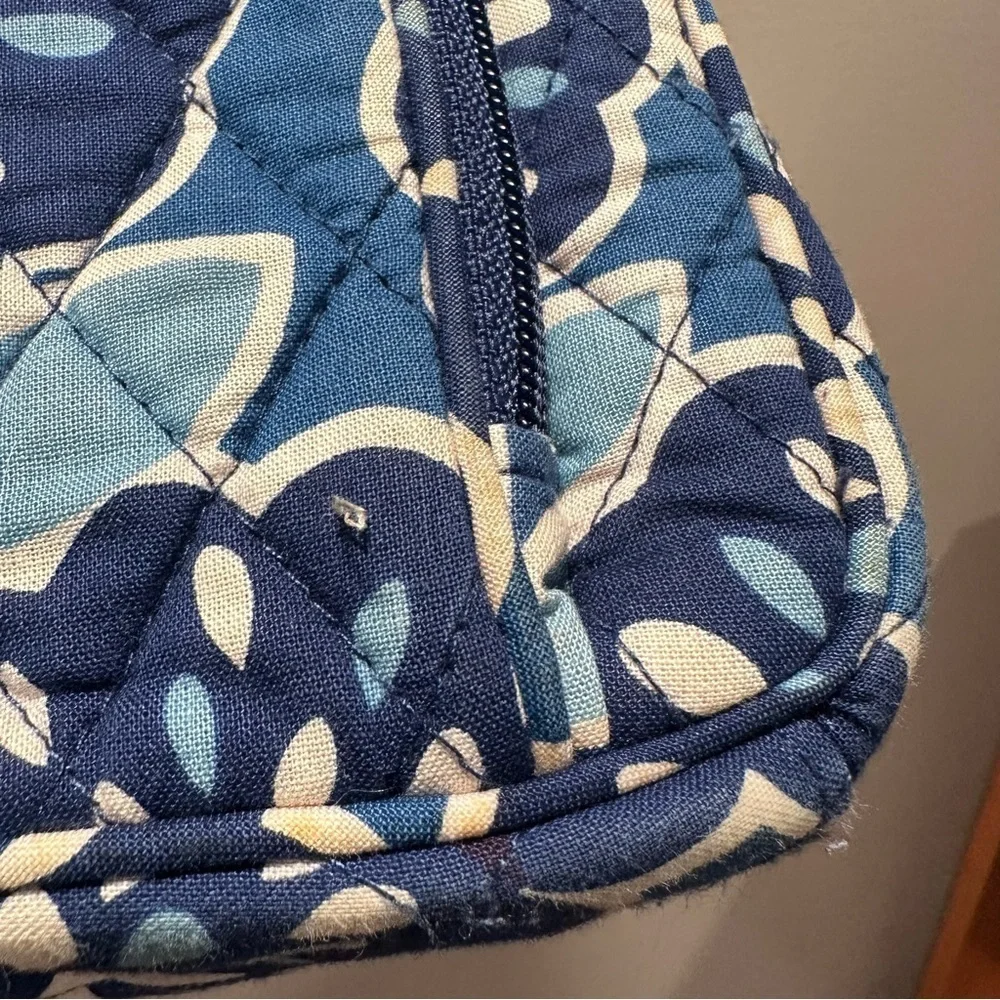 Vera Bradley Little Hipster Crossbody Small Cotton Bag Petal Splash in Blue GUC